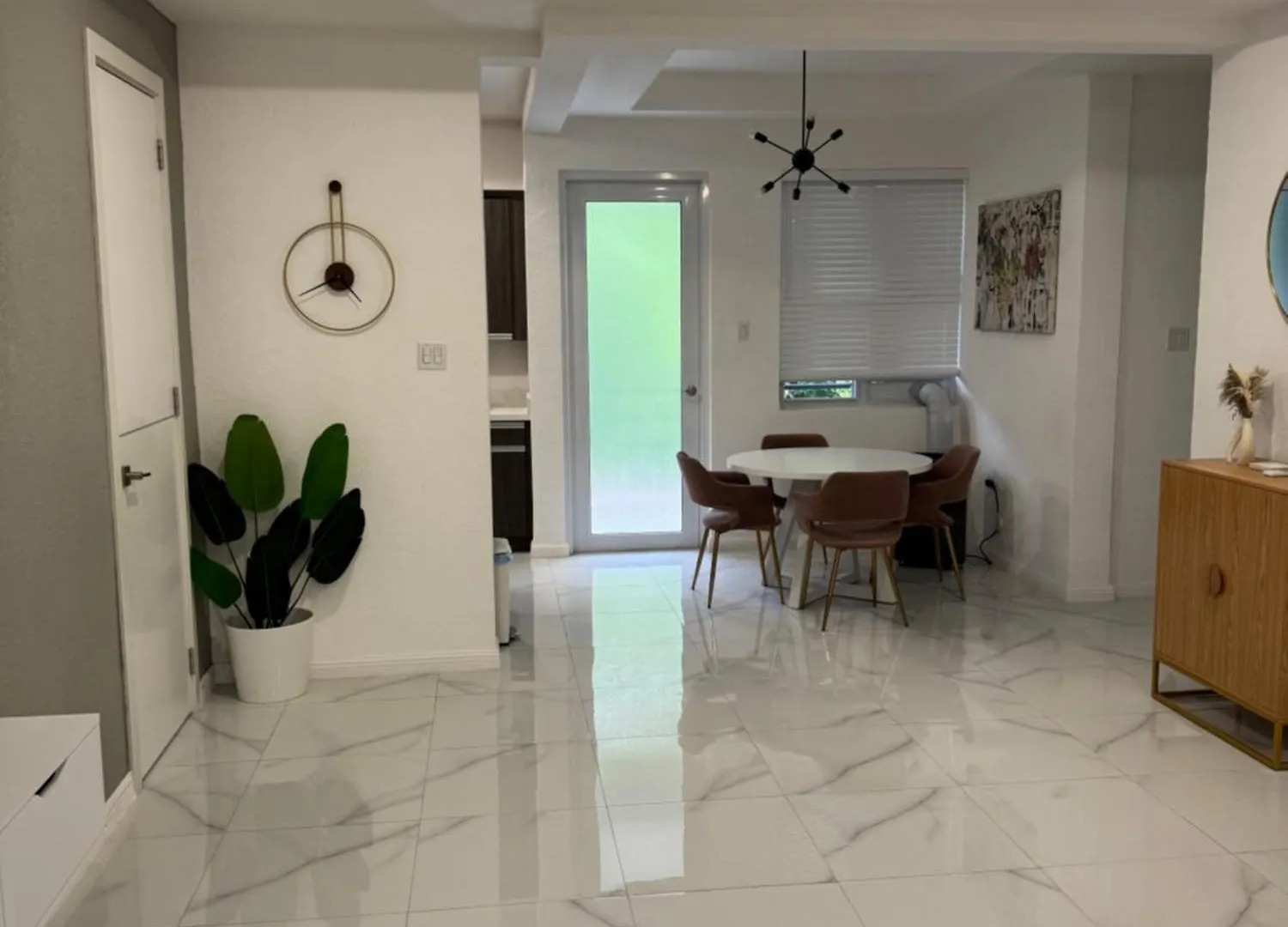 Modern View Apartment Kingston
